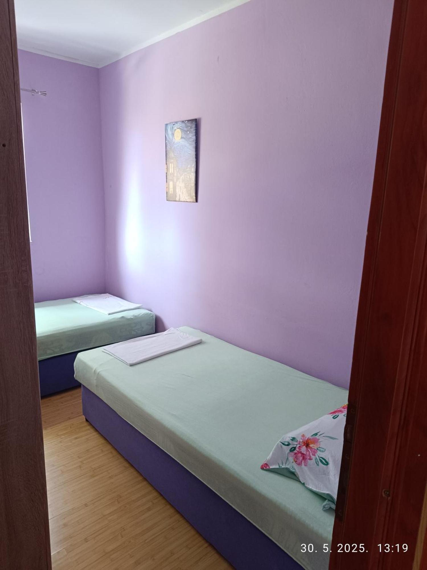 Leonica Apartment Omis Bagian luar foto